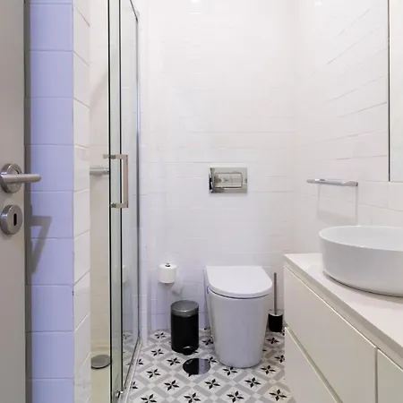 Apartamento Stunning Duplex W/ Patio By Lovelystay Oporto